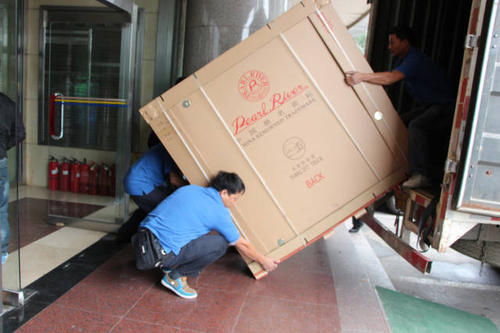 屯城镇钢琴贵重工艺品无忧运